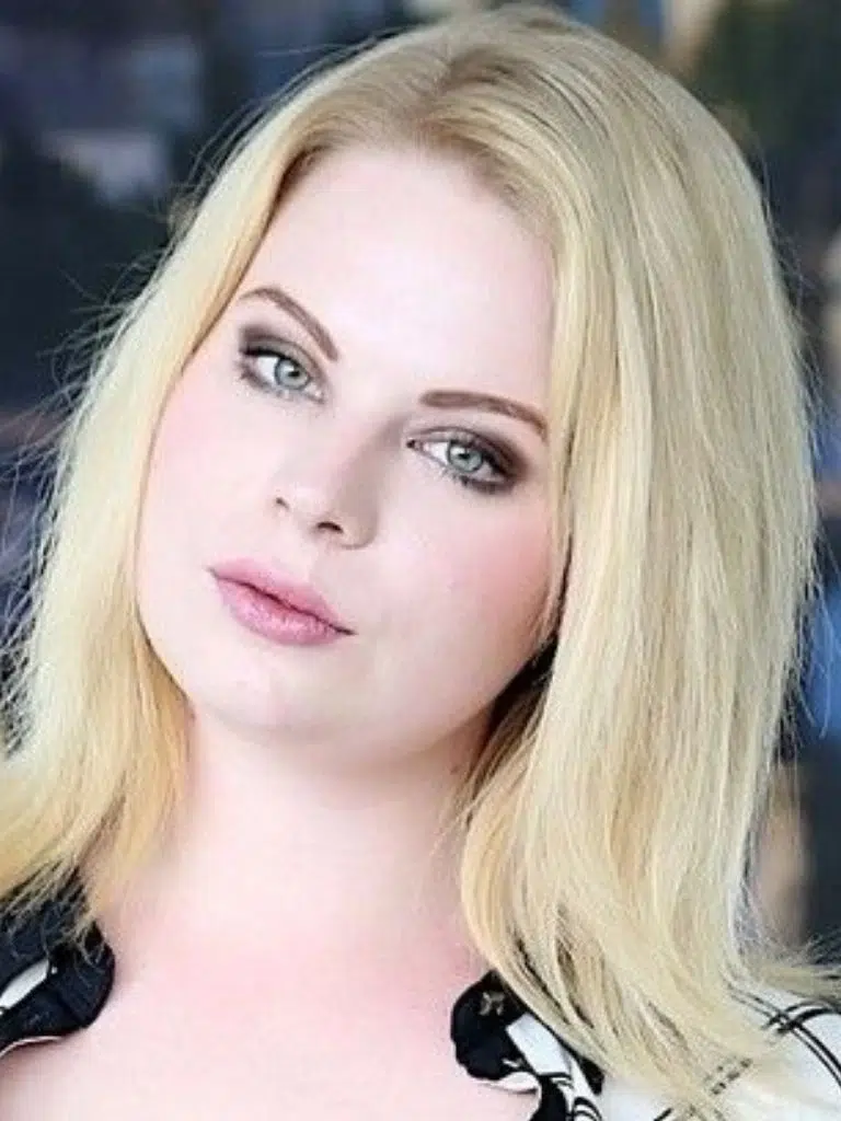 Adry Berty Biography: Wiki, Age, Career, Height, Weight, Boyfriend, Net Worth & More